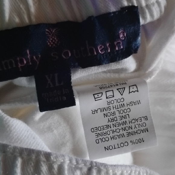 Simply Southern White Short Shorts - Picture 3 of 7